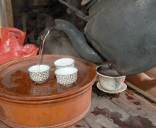 Traditional Chaozhou tea service only uses three cups, no matter how many people are there. The cups are rinsed with boiling water before each serving of tea.