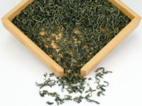 Yun Wu green tea dry leaves.