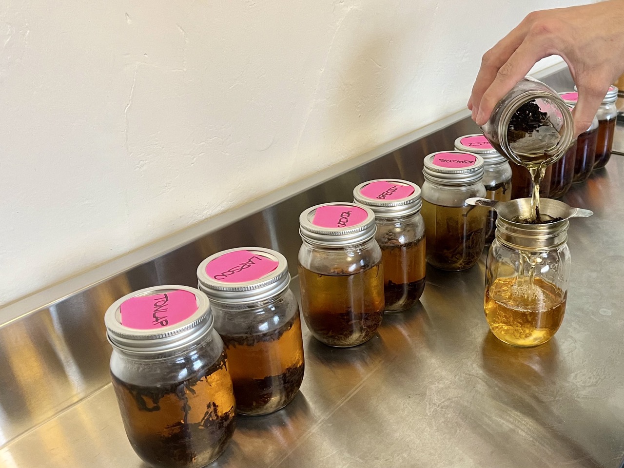 How to Cold Brew Looseleaf Black Tea for Summer Seven Cups