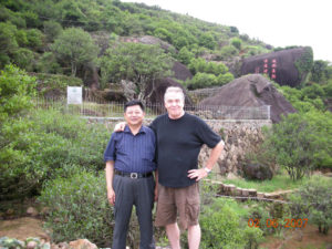 Chen Hongwei and Seven Cups' own Austin in front of the Huang Zhi Xiang motherbush