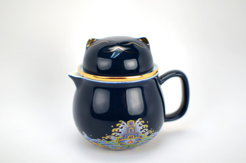 Blue Cat Porcelain Travel Tea Set all packed inside pot