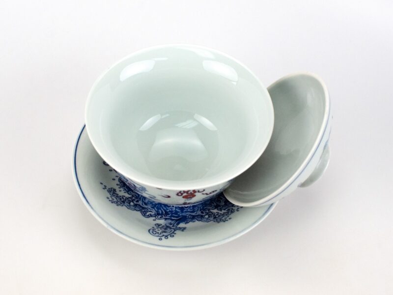 Balanced Lid Double Dragon Porcelain Gaiwan with lid open