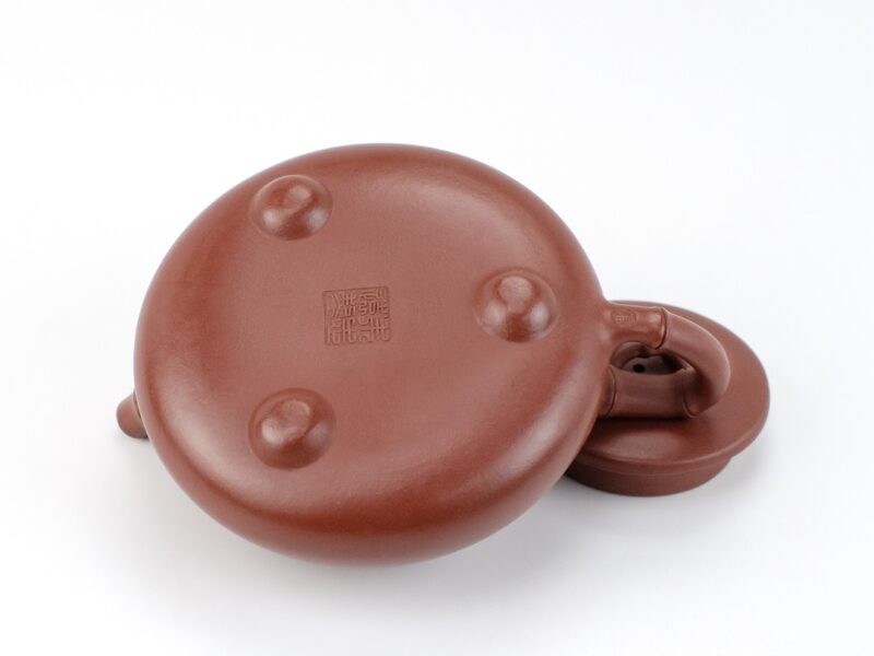 Base of Bamboo Leaf Carved Stone Scoop Zhu Ni Yixing Teapot