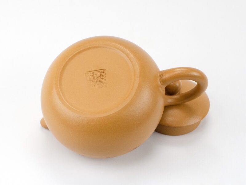 Base of Clay-Painted Yellow Xishi Style Duan Ni Yixing Teapot