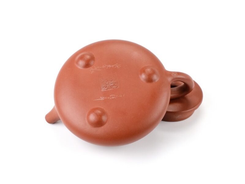 Base of Red Stone Scoop Zhu Ni Yixing Teapot